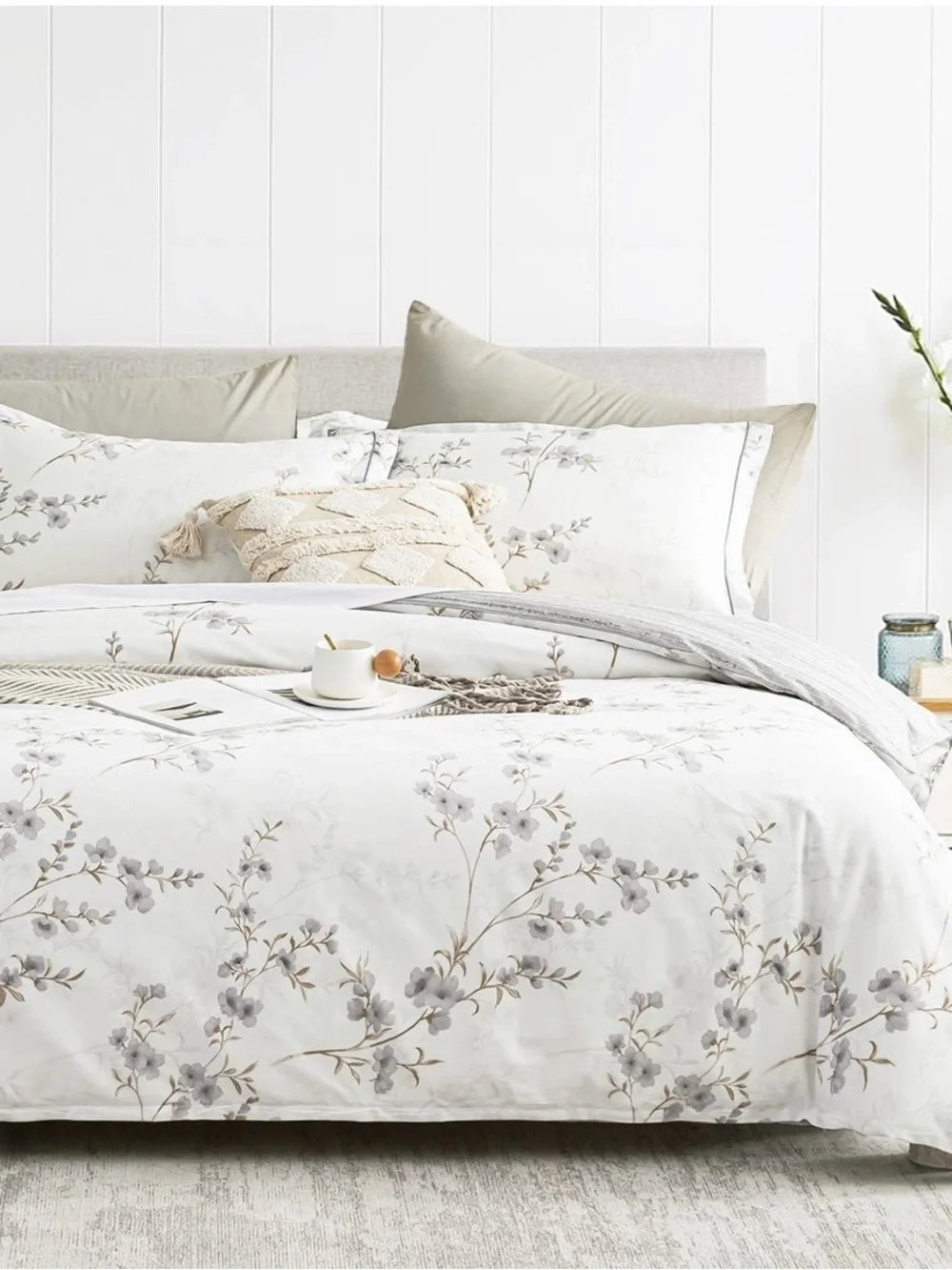 Floral Cotton Comforter Set in White and Light Gray - Sleepbella
